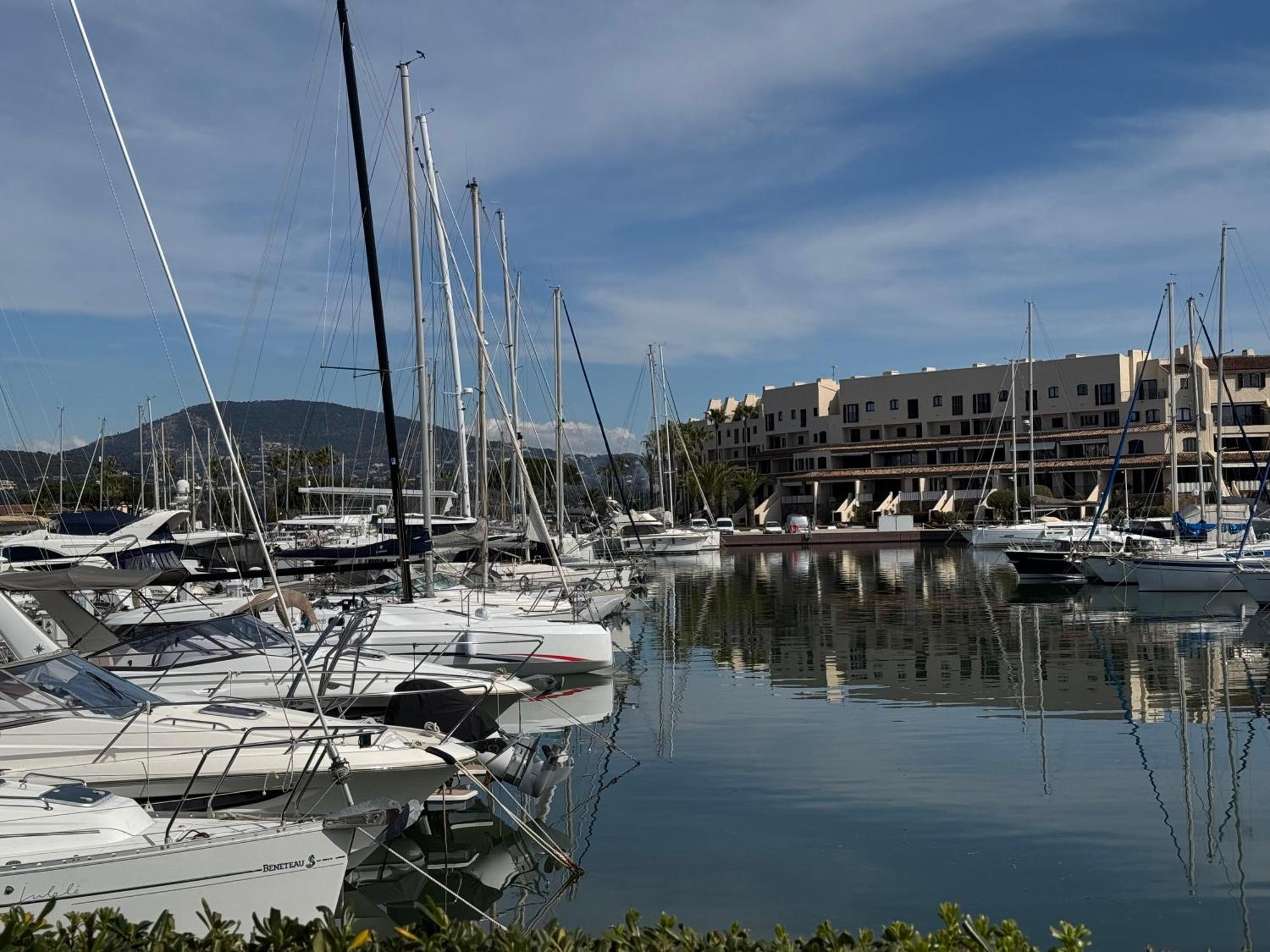 Les Marines De Cogolin Apartment Exterior foto